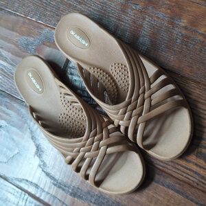 OKABASHI I Sustainable Toffee Brown Venice Non-Slip Slide Sandals, M-L, 8-9
